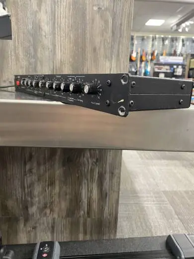 Ashly XR22 Crossover 2